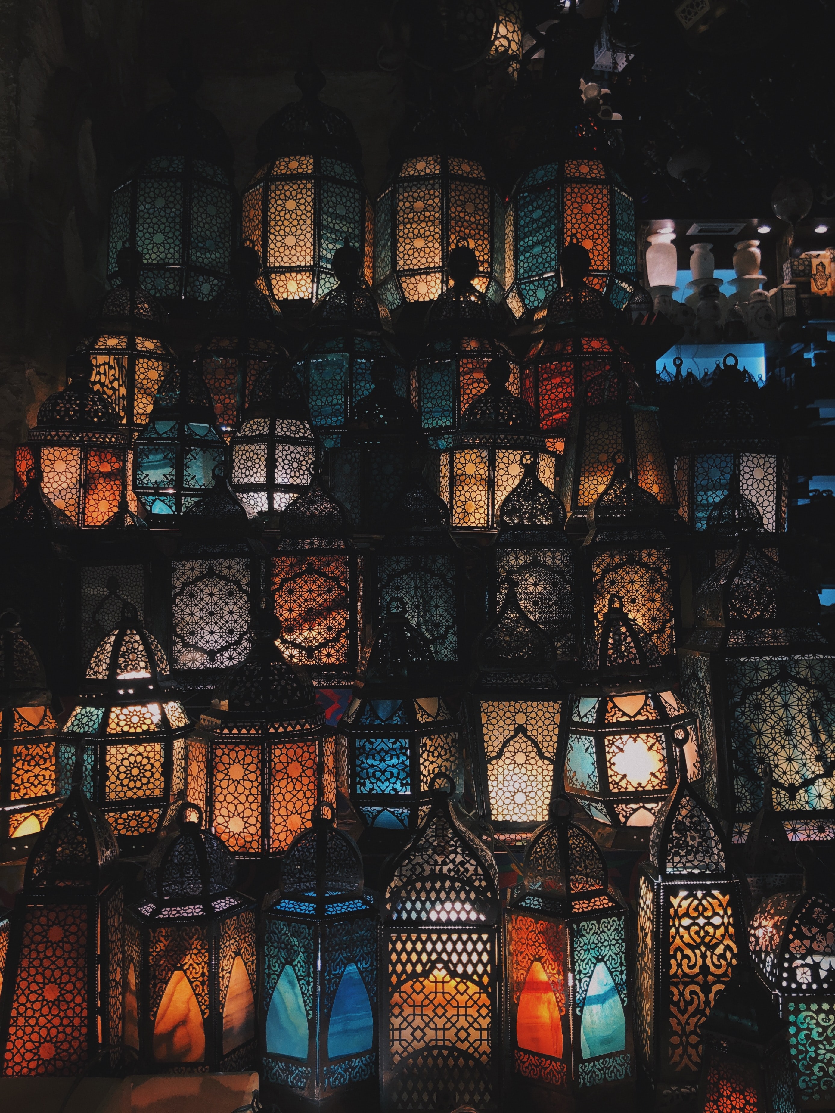 من قام ايم من رمضان ماحكمه